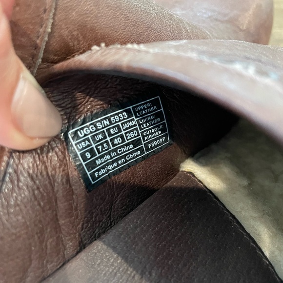 UGG Australia Mules Brown Leather Heels Studded Women's Size 9 - Picture 4 of 6